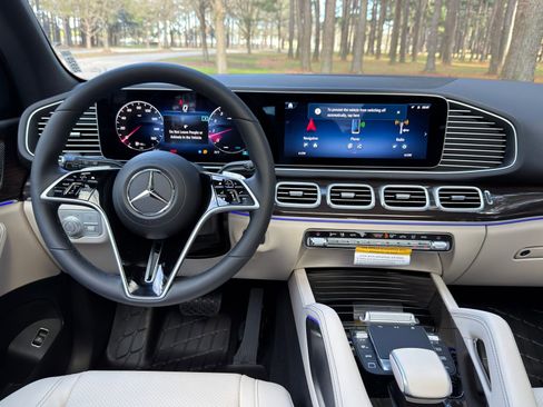 New 2026 Mercedes-Benz GLE 350 4MATIC image 3