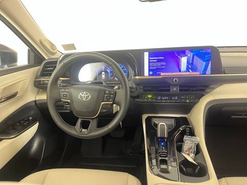 Certified 2026 Toyota Crown Limited w/ Advanced Technology Package image 19