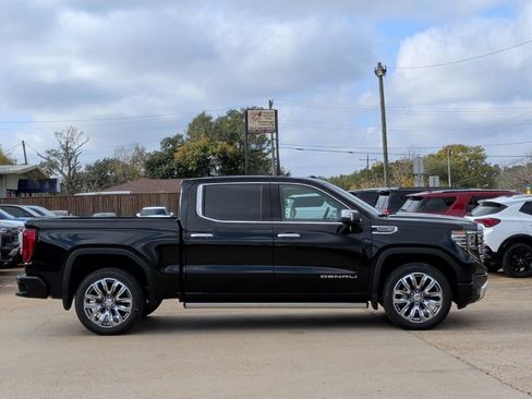 New 2026 GMC Sierra 1500 Denali AWD/4WD image 9