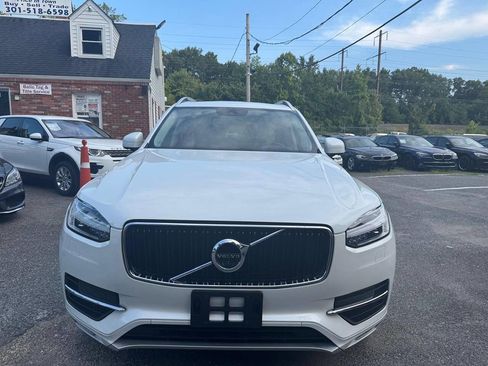 Used 2019 Volvo XC90 T6 Momentum w/ Advanced Package image 2