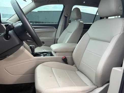 Used 2023 Volkswagen Atlas SE w/ Panoramic Sunroof Package AWD/4WD image 22