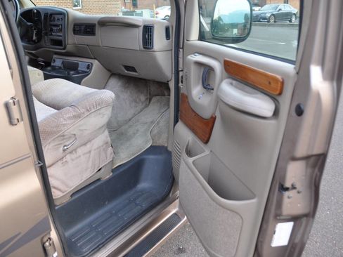 Used 1996 Chevrolet Express 1500 image 23