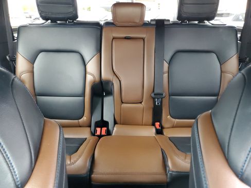 Used 2023 Ford Bronco Outer Banks image 19