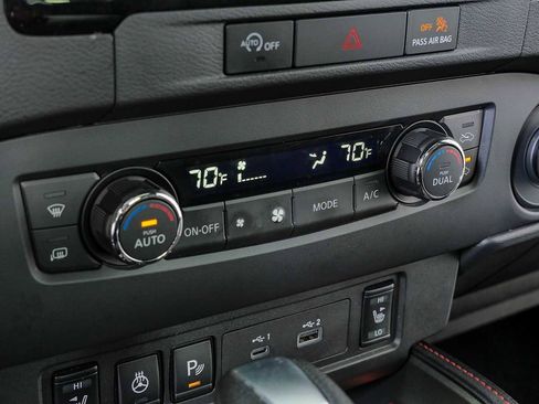 Used 2023 Nissan Frontier Pro-X w/ Pro-X Premium Package RWD image 17