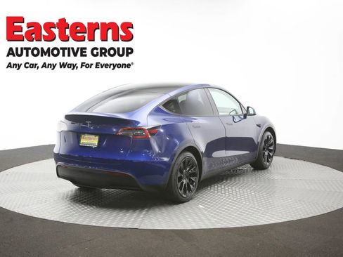 Used 2021 Tesla Model Y Long Range AWD/4WD image 35