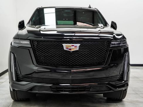 Used 2023 Cadillac Escalade Sport image 6