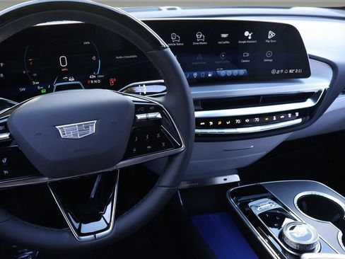 New 2026 Cadillac Lyriq Sport RWD image 29