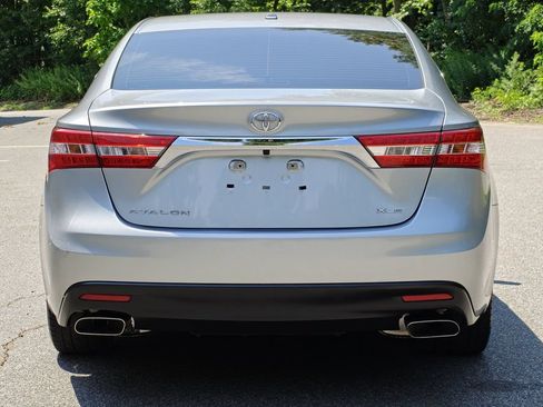 Used 2015 Toyota Avalon XLE Touring FWD image 6