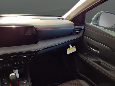 New 2026 Nissan Kicks SR image 44