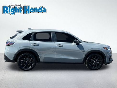 Certified 2025 Honda HR-V Sport image 8