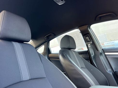 Used 2019 Honda Civic Sport image 16