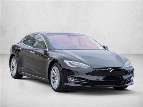 Used 2018 Tesla Model S 100D AWD/4WD image 3