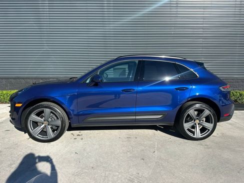 Used 2026 Porsche Macan AWD/4WD image 3