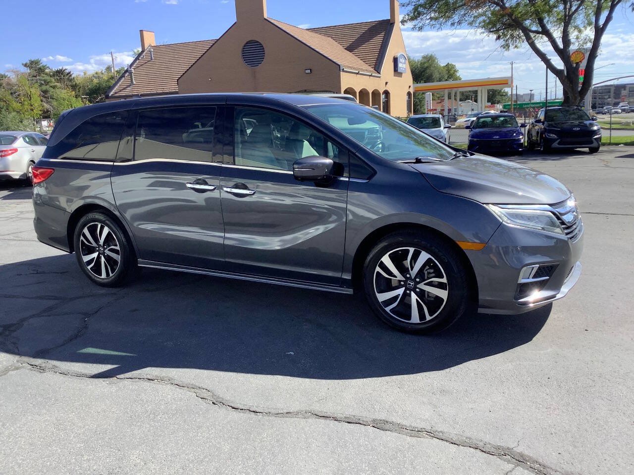 Used 2020 Honda Odyssey Elite image 9