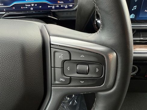 Used 2024 Chevrolet Silverado 1500 LT AWD/4WD image 13
