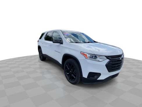 Used 2021 Chevrolet Traverse LS w/ LPO, Blackout Package FWD image 4