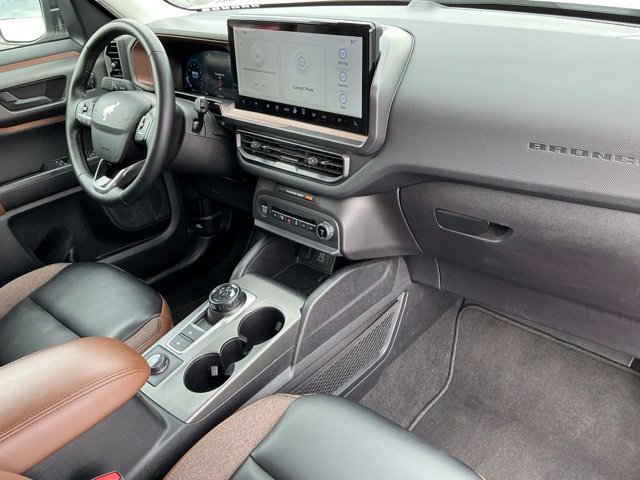 Used 2025 Ford Bronco Sport Outer Banks AWD/4WD image 27
