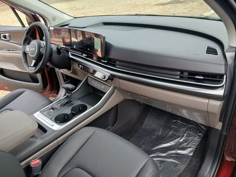 New 2026 Kia Carnival FWD image 45