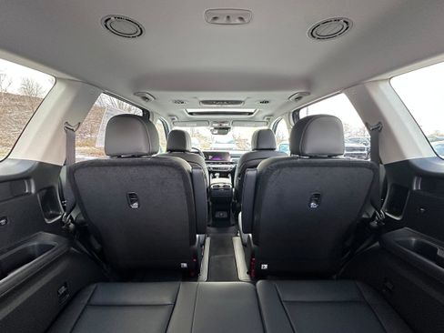 New 2025 Kia Telluride S image 12