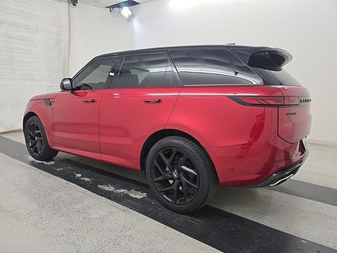 Used 2023 Land Rover Range Rover Sport SE Dynamic image 5