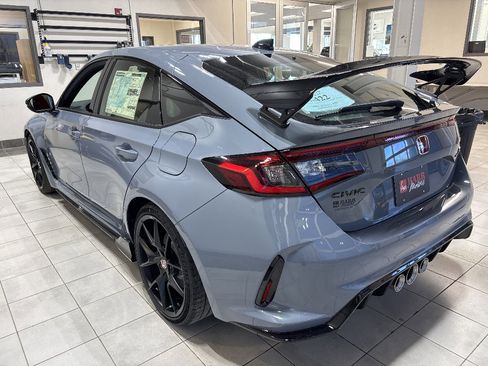 New 2025 Honda Civic Type R image 2