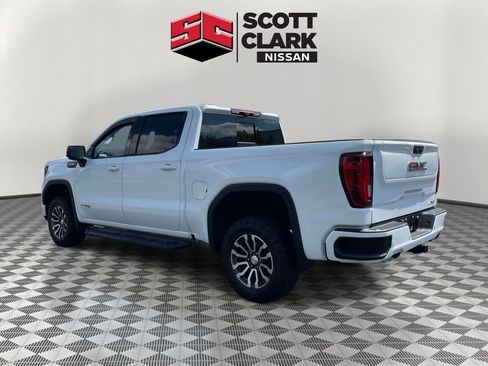 Used 2022 GMC Sierra 1500 AT4 w/ AT4 Premium Package AWD/4WD image 4