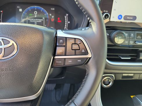 Certified 2025 Toyota Grand Highlander FWD image 27