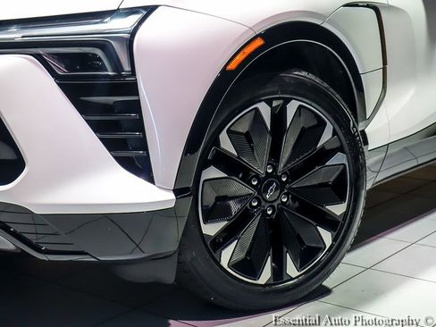 Used 2025 Chevrolet Blazer EV RS AWD/4WD image 5