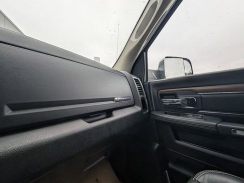 Used 2016 RAM 1500 Laramie w/ Convenience Group image 34