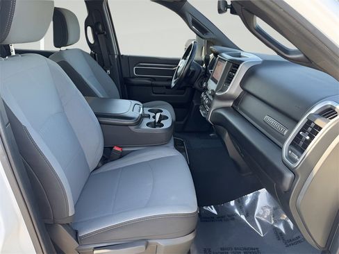 Used 2024 RAM 3500 Big Horn image 26