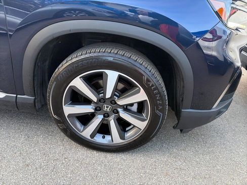 Used 2023 Honda Pilot Touring image 4