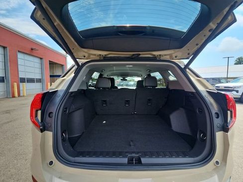 Used 2022 GMC Terrain AT4 w/ Infotainment Package II AWD/4WD image 29