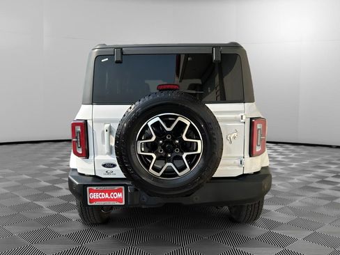 Used 2025 Ford Bronco Outer Banks AWD/4WD image 5
