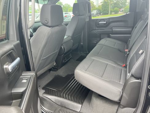 Used 2023 Chevrolet Silverado 1500 Custom AWD/4WD image 32
