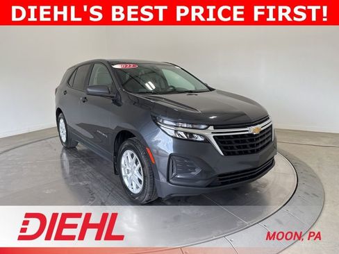 Used 2022 Chevrolet Equinox LS w/ LS Convenience Package AWD/4WD image 1