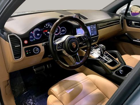 Used 2020 Porsche Cayenne S AWD/4WD image 30