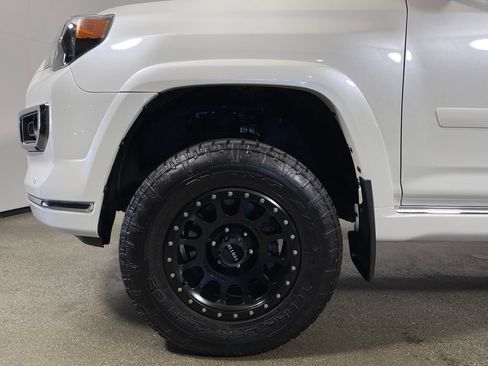 Used 2023 Toyota 4Runner Limited image 11