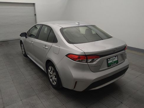 Used 2021 Toyota Corolla LE FWD image 5