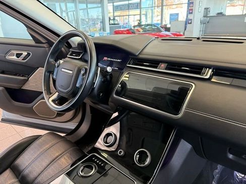 Used 2018 Land Rover Range Rover Velar R-Dynamic HSE image 27