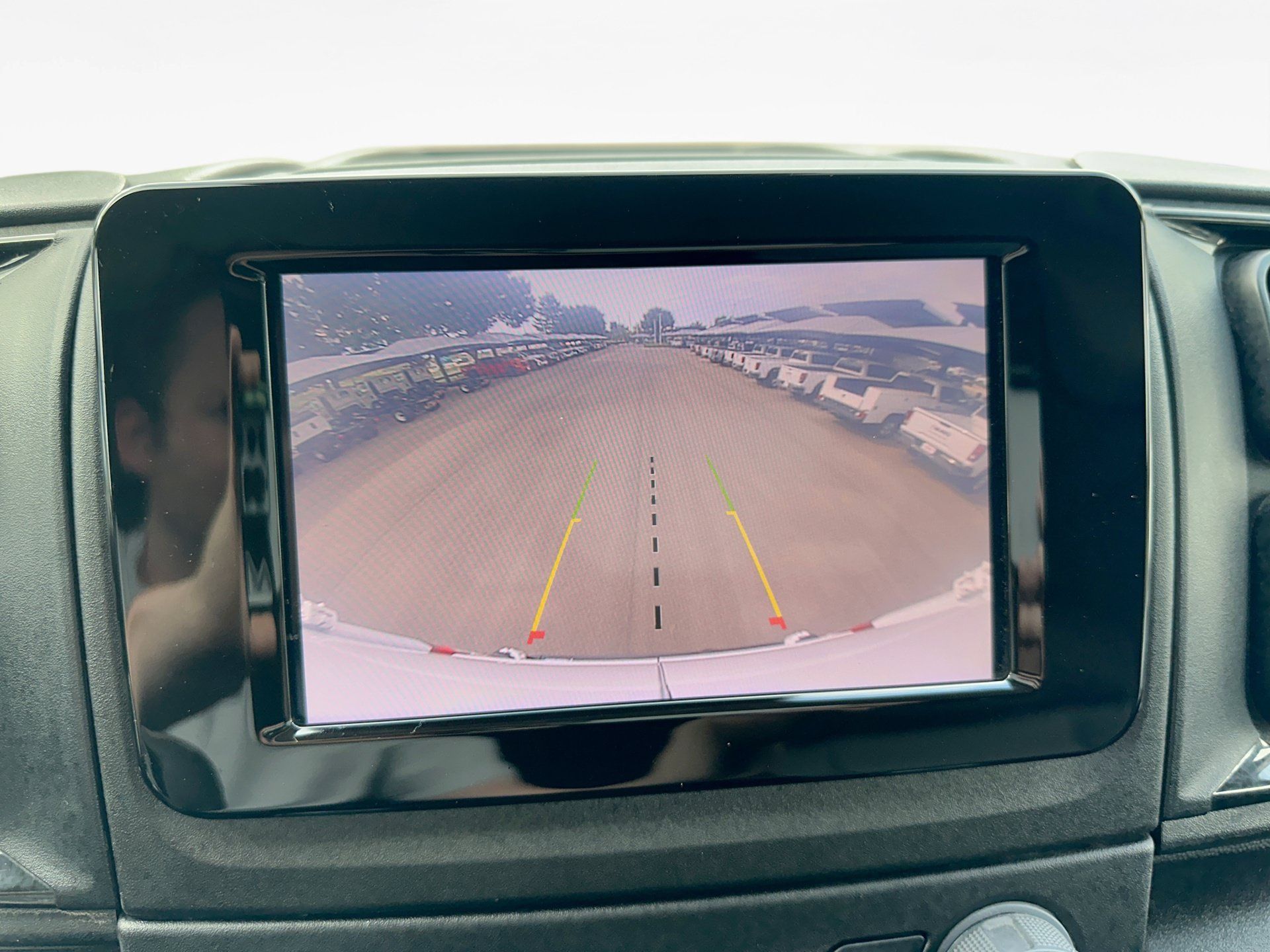 Used 2025 RAM ProMaster 2500 w/ Convenience Group FWD image 9