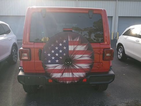 Used 2021 Jeep Wrangler Unlimited Sahara w/ LED Lighting Group AWD/4WD image 4