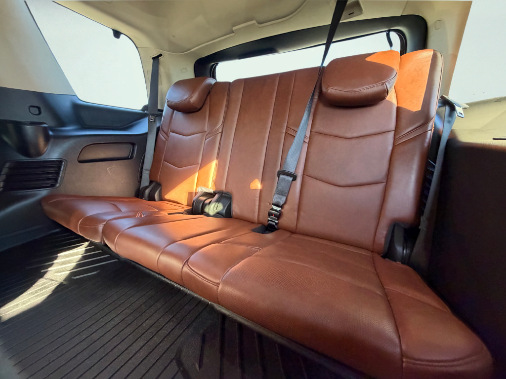 Used 2019 Cadillac Escalade Premium Luxury AWD/4WD image 42