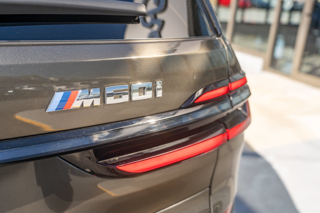 Used 2026 BMW X7 M60i AWD/4WD image 6