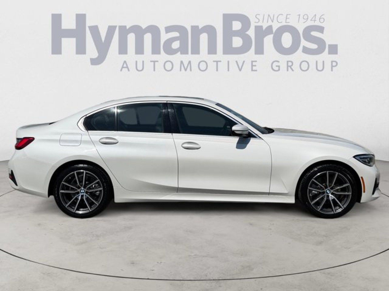 Used 2021 BMW 330i Sedan w/ Convenience Package RWD image 2