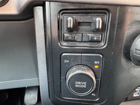 Used 2023 Ford F150 XLT w/ Trailer Tow Package image 25