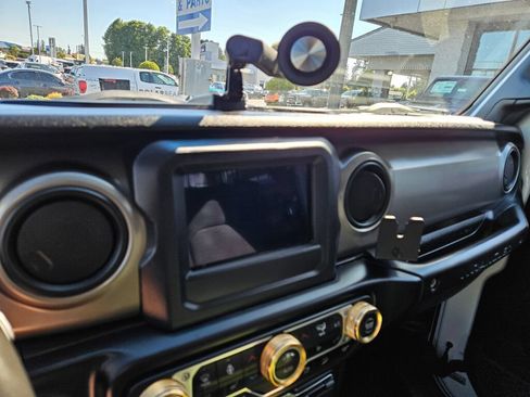 Used 2020 Jeep Wrangler Unlimited Sport S AWD/4WD image 23