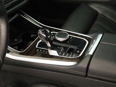 Used 2020 BMW X5 sDrive40i w/ Premium Package image 17