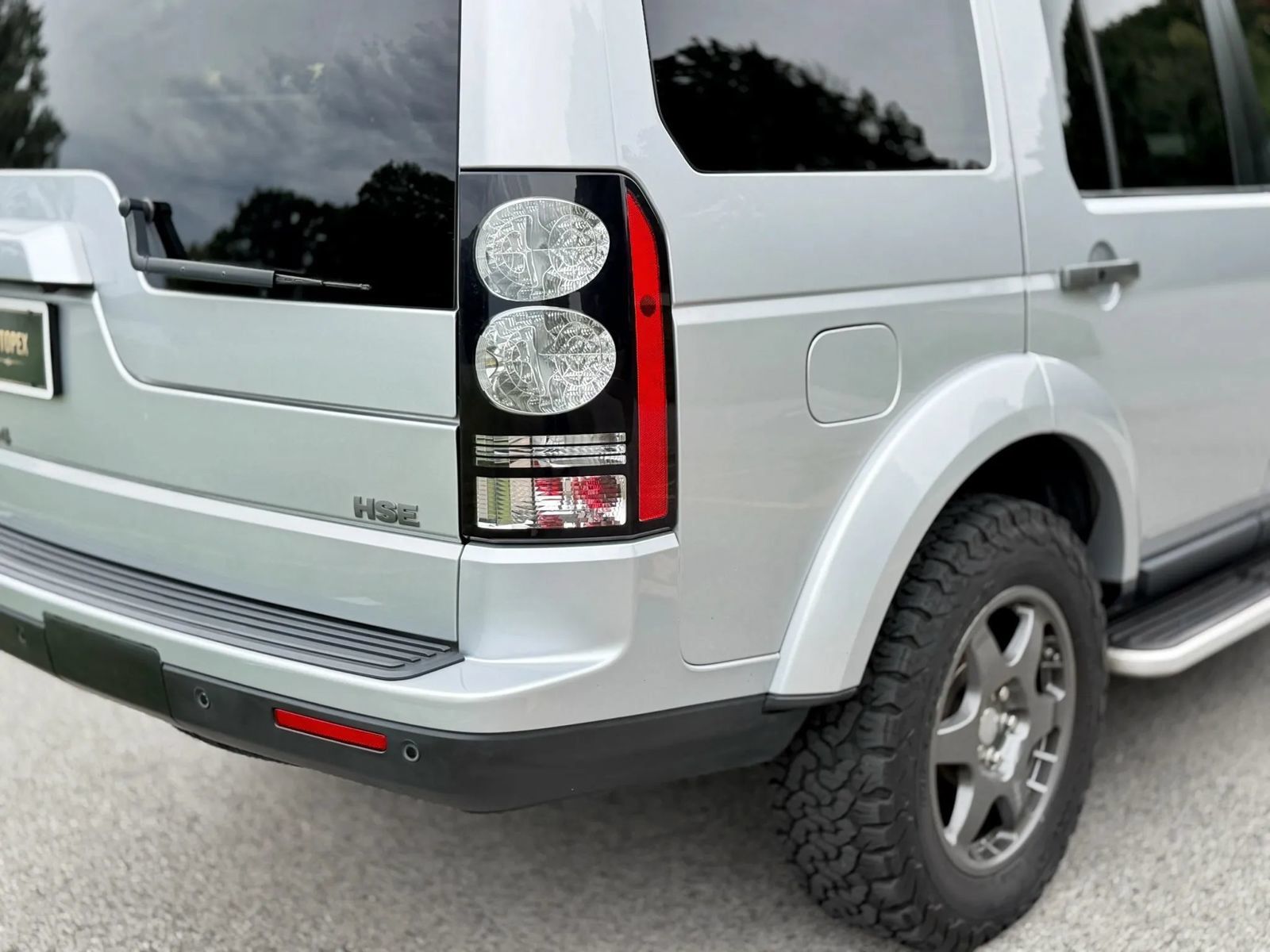 Used 2016 Land Rover LR4 HSE AWD/4WD image 28