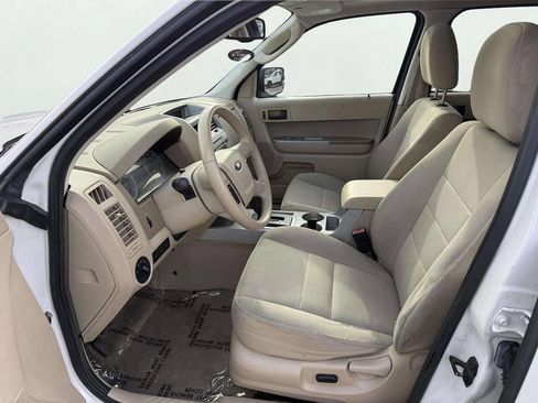 Used 2011 Ford Escape XLT w/ 201A Rapid Spec Order Code image 10