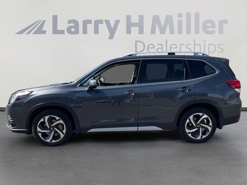 Used 2022 Subaru Forester Touring w/ Popular Package #3 AWD/4WD image 2